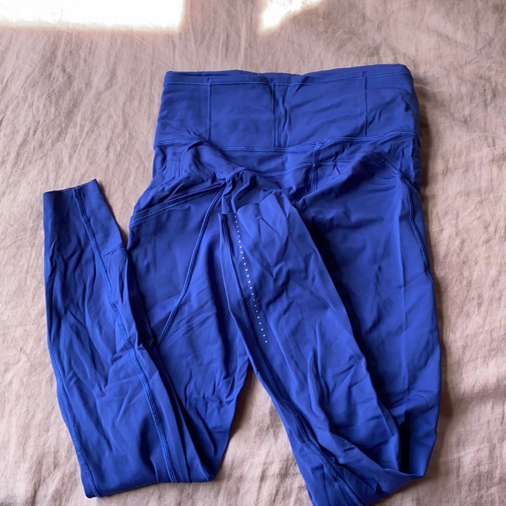 Lululemon blue runners legging